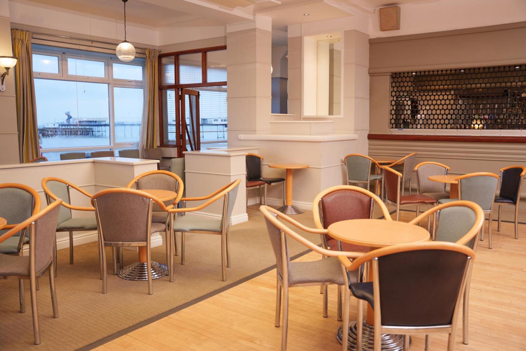 Trouville Hotel By Compass Hospitality Sandown Buitenkant foto