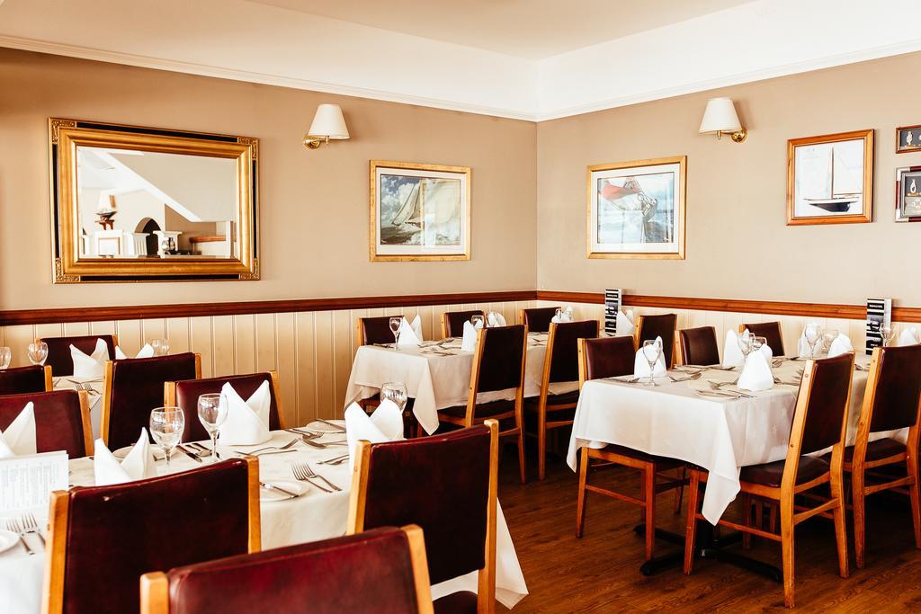 Trouville Hotel By Compass Hospitality Sandown Buitenkant foto