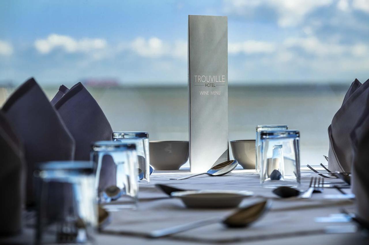 Trouville Hotel By Compass Hospitality Sandown Buitenkant foto